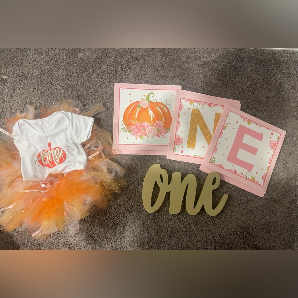 Number One Pumpkin outfit/ Decor Set